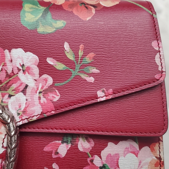 RARE🌸 Authentic Gucci Dionysus Medium - Picture 13 of 16